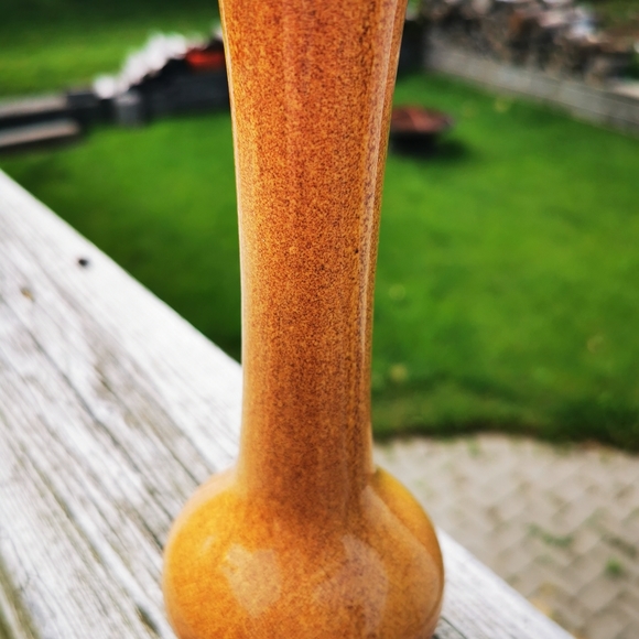 Caramel Colour Teleflora Haegar Footed Vase - Picture 3 of 10